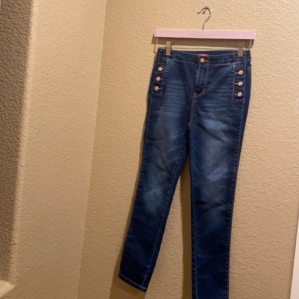 Guess outfit